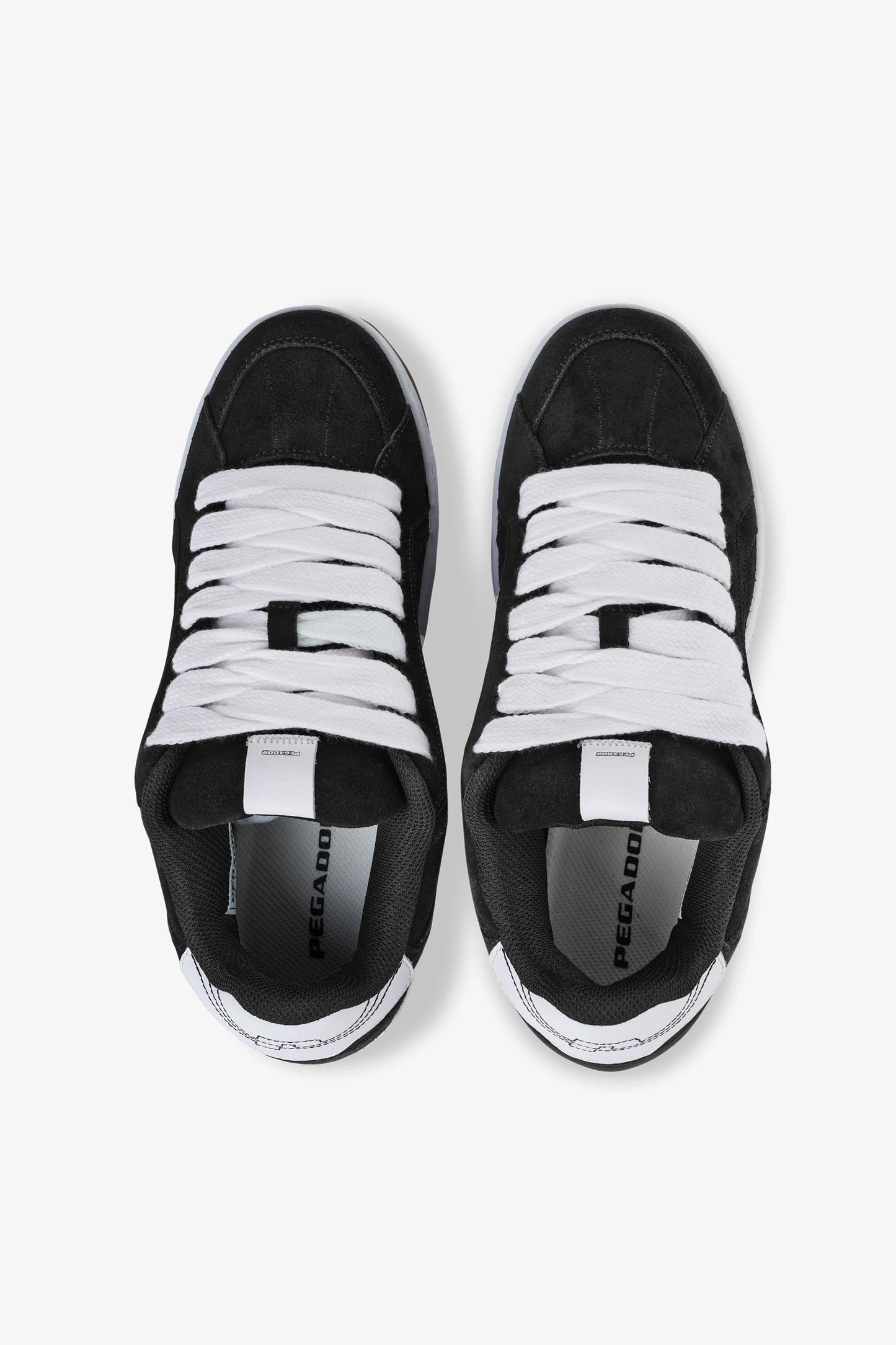 Shadow Skate Low Suede Black