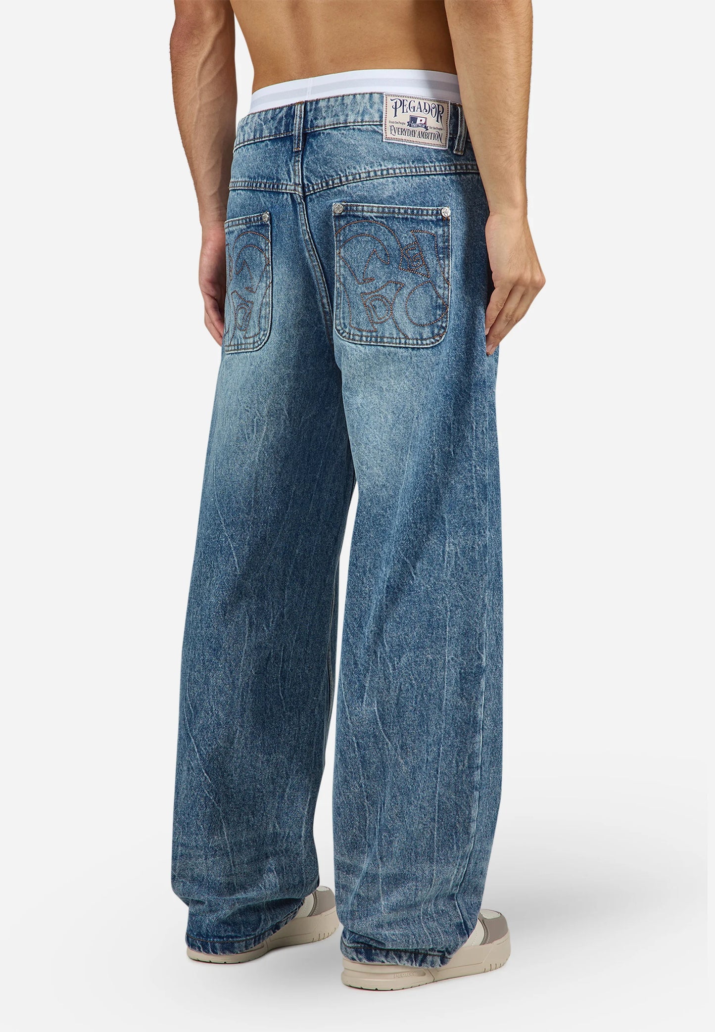 AXAS - Loose Jeans - sprayed washed blue