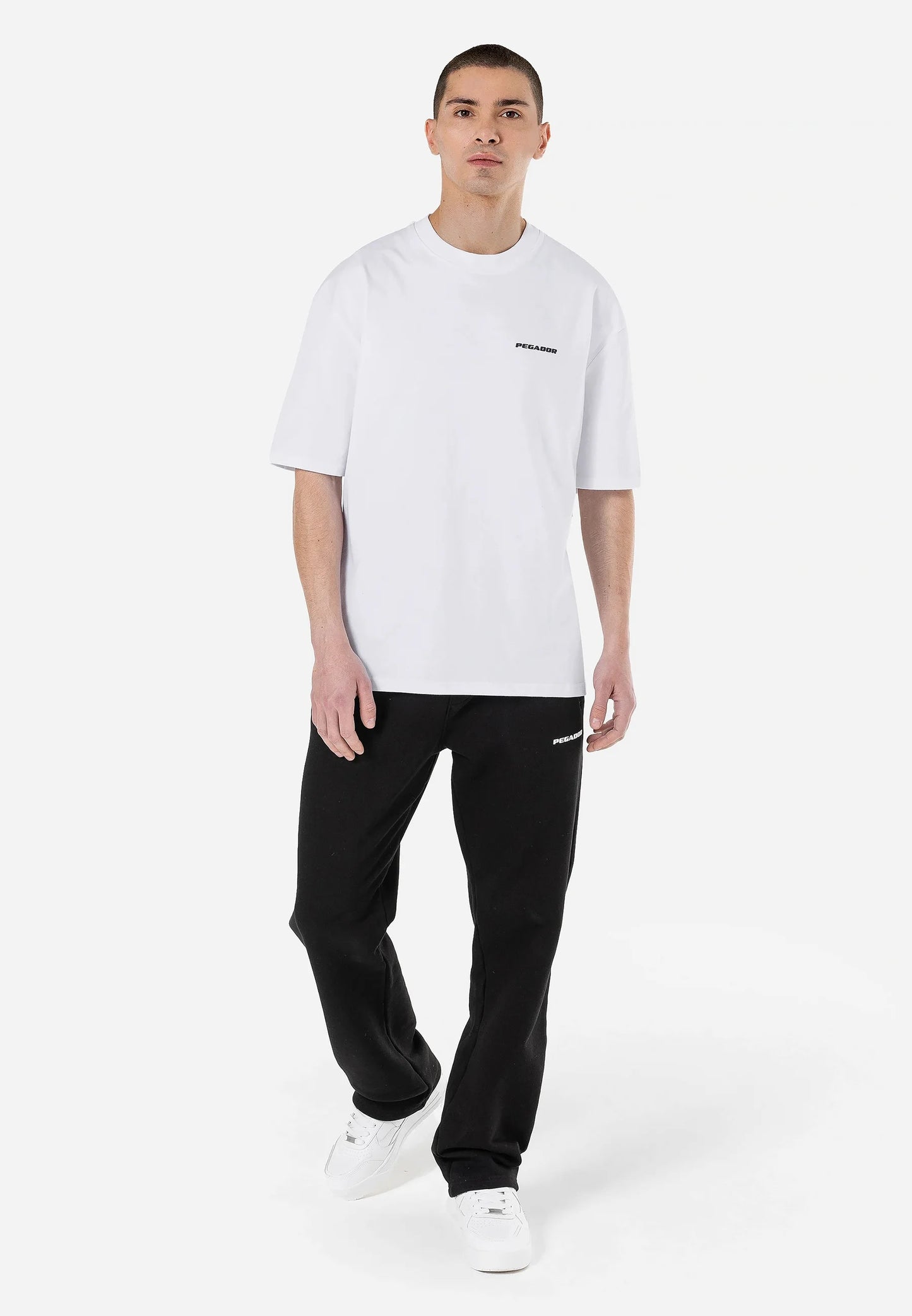 Pegador LOGO TEE - Basic T-shirt