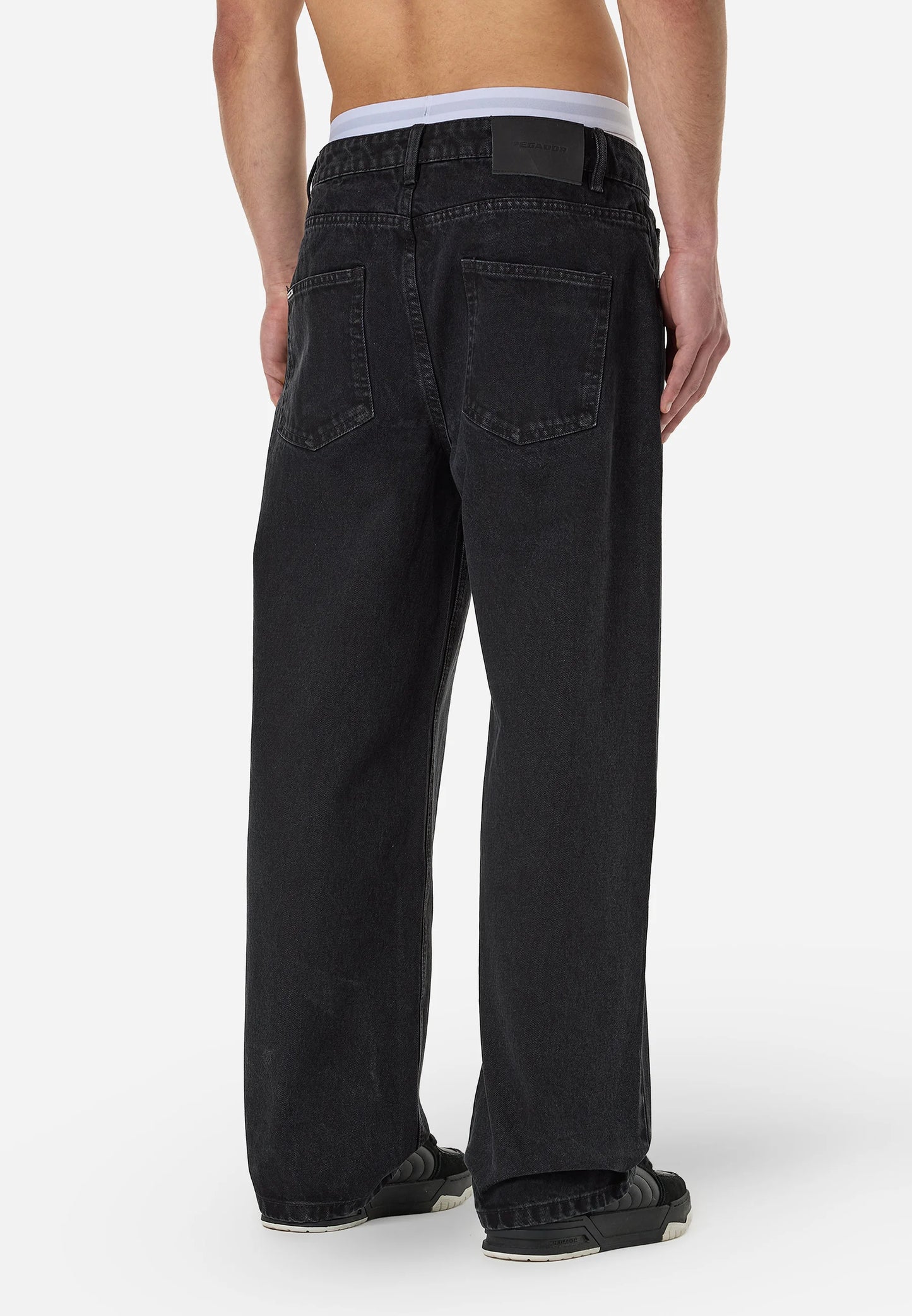 BECE - Loose Jeans - washed black