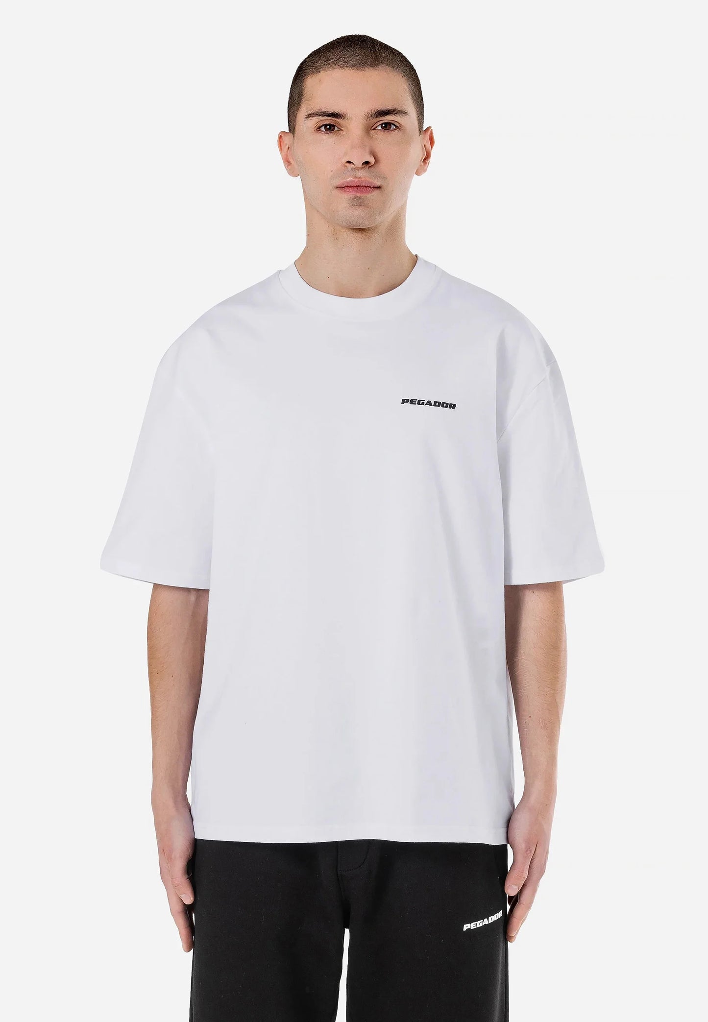 Pegador LOGO TEE - Basic T-shirt